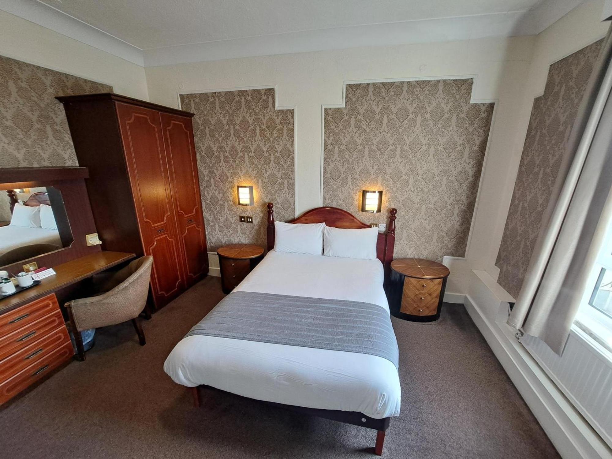 Scarisbrick Hotel Саутпорт Екстериор снимка